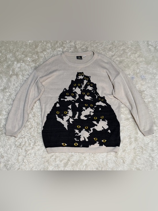 Pretty Snake Sweaters - Pretty Snake Crazy Cat Oversized Sweater in Cream and Black - Size Medium